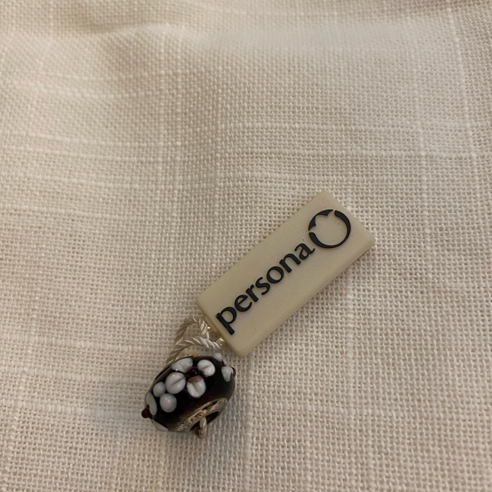 Persona Black and White Floral Bead Sterling Silver 925